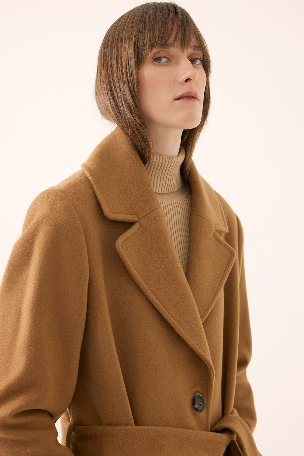 pallto camel me cashmere, pamje e pasme