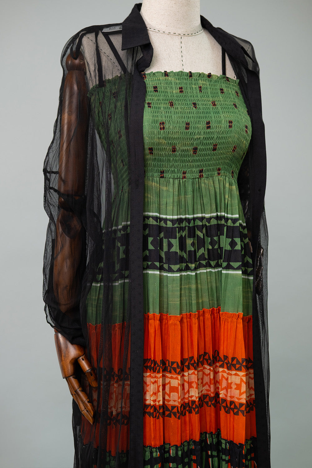 Vivienne Fustan Shumëngjyrësh 8110